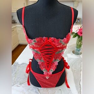 VICTORIA’S SECRET GORGEOUS LACY TEDDY W/SIDE TIES & G STRING NWT SZ-M 🧡❤️🩷